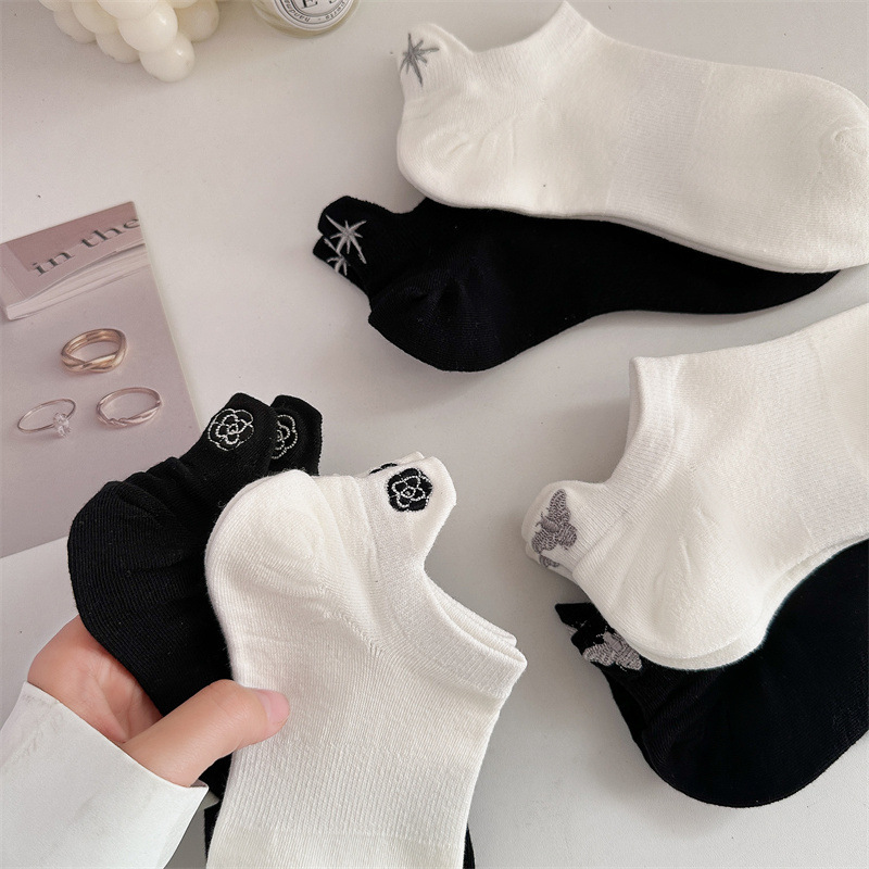 6 أزواج من الجوارب النسائية ال - مراجعة Embroidery On Socks وسعره