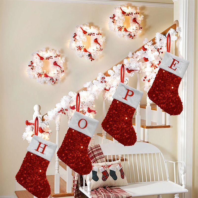 جورب عيد الميلاد الأحمر المزخر - مراجعة Embroidery Xmas Ornaments وسعره