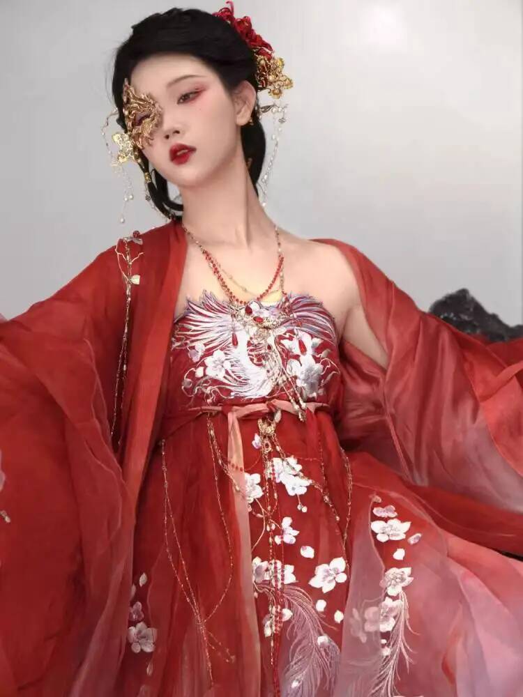 فستان هيزي فاخر مطرز ثقيل للنس - مراجعة Embroidery Cotton وسعره