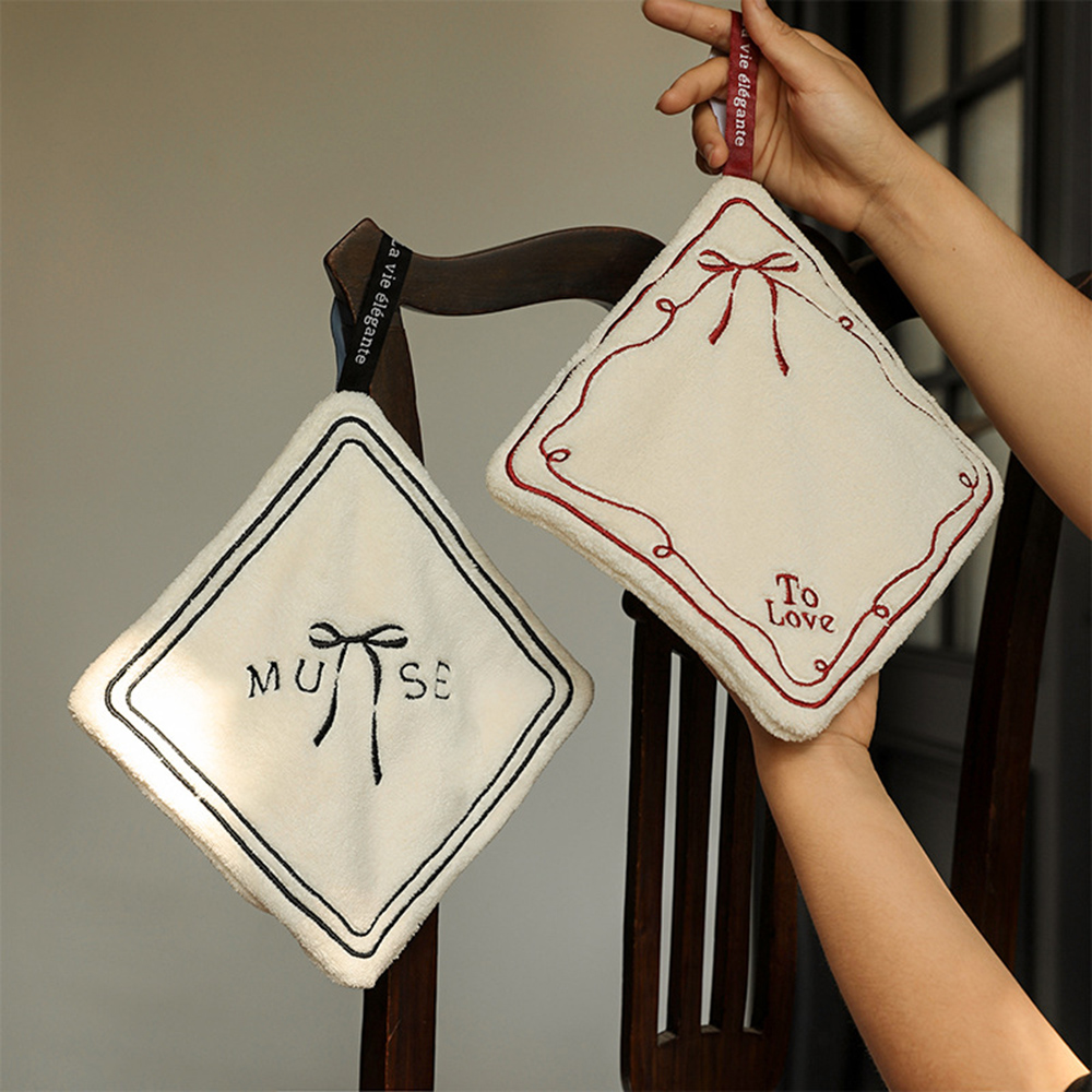 منشفة يد معلقة لطيفة من المخمل - مراجعة Embroidery Kitchen وسعره
