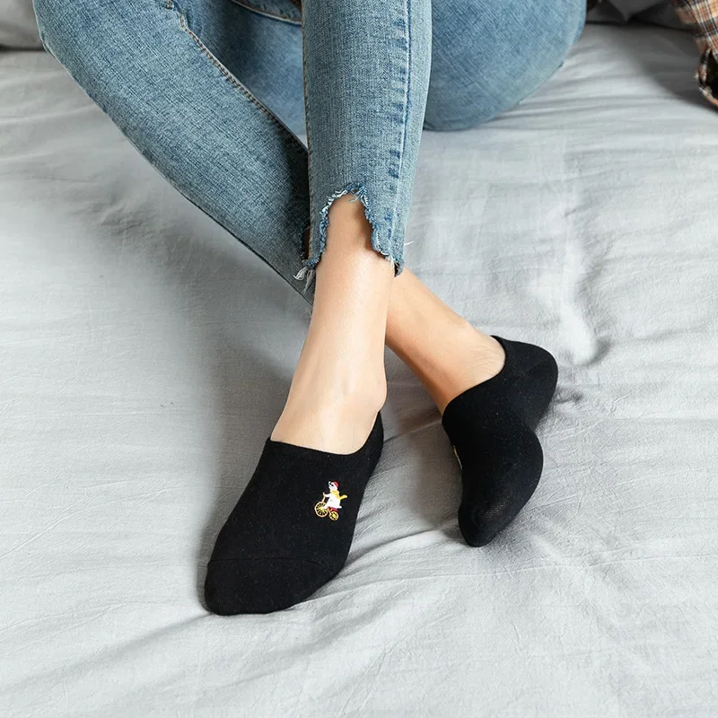 الصلبة القطن النساء الجوارب ال - مراجعة Embroidery On Socks وسعره